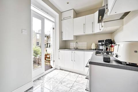 2 bedroom flat for sale, Halford Road, Fulham, London, SW6