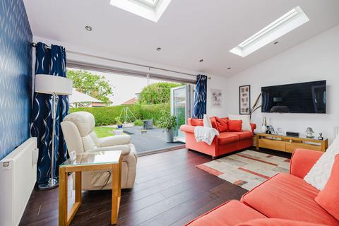 22 Silverknowes Crescent, Edinburgh, EH4 5JE