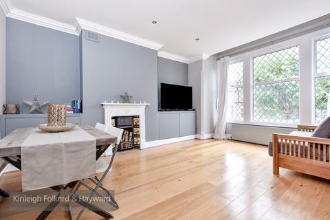 2 bedroom apartment to rent, Methuen Park Muswell Hill N10