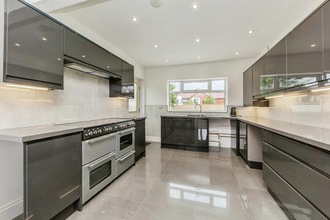 358 Crewe Road, Shavington, Crewe, CW2 5AB