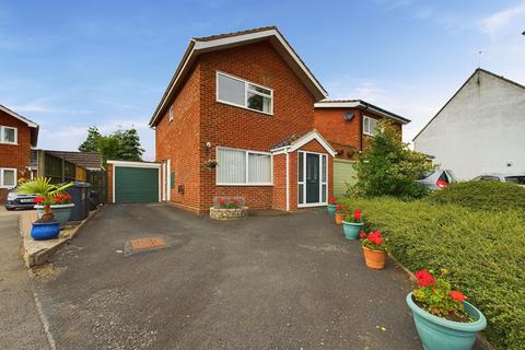 40 Grange Lane, Rushwick, Worcester, WR2 5TG