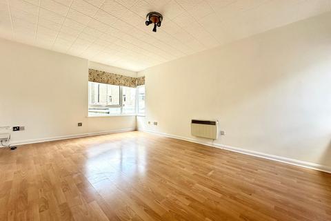 1 bedroom flat to rent, Minster Court, Beverley, East Riding of Yorkshire, UK, HU17
