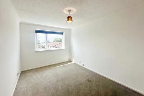 2 bedroom flat to rent, Highbank, Bolton Road, Pendlebury, Swinton, M27