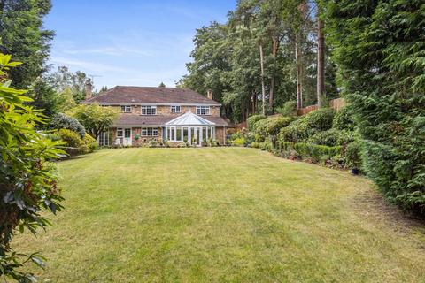 4 bedroom property for sale, Woodlands Ride, Ascot