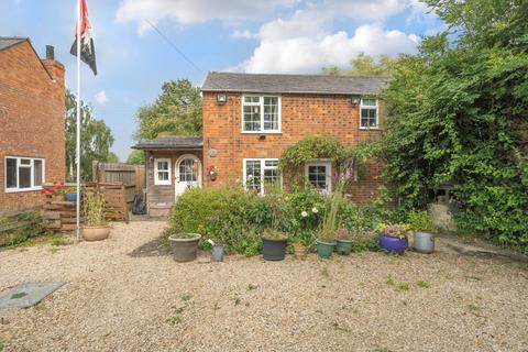43 Bridge Road, Ickford, Aylesbury, HP18 9HU