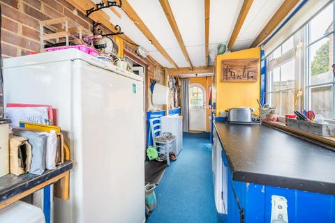 43 Bridge Road, Ickford, Aylesbury, HP18 9HU