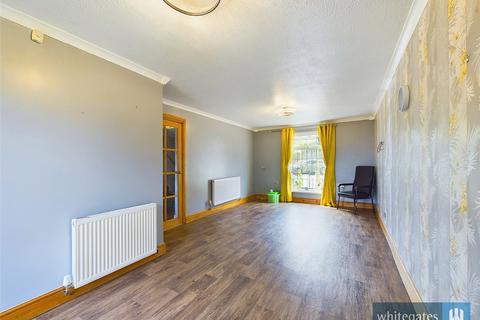3 bedroom semi-detached house for sale, Lansdale Court, Bradford, West Yorkshire, BD4