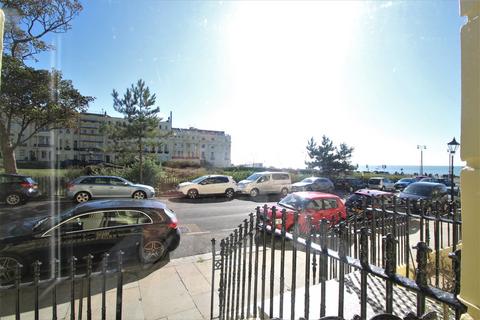 3 bedroom flat for sale, Brunswick Square, Hove, BN3