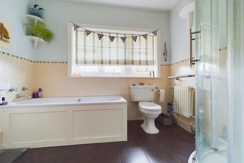 6 Dingle Road, Bournemouth, BH5 2DR