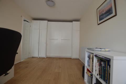 Studio to rent, Doveney Close Orpington BR5