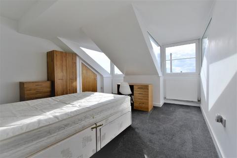 2 bedroom flat to rent, Park Street, Hull, HU2
