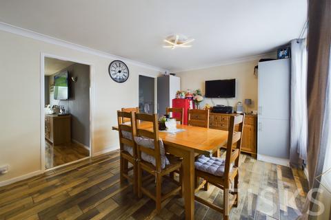 28 Jones Close, Southend-on-sea, SS2 6PF