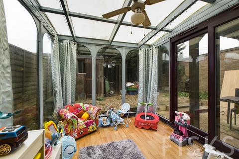 28 Jones Close, Southend-on-sea, SS2 6PF