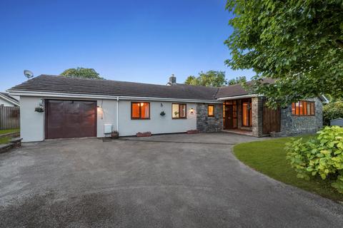 5 bedroom bungalow for sale, Silver Street, Holcombe, BA3