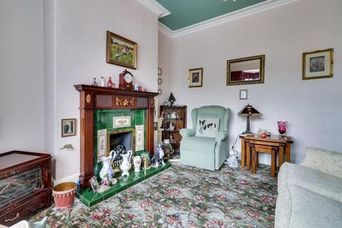 3 bedroom terraced house for sale, Petrie Street, Leeds, West Yorkshire, LS13