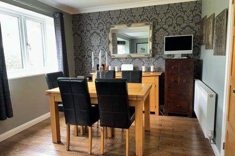 15 Bushythorn Road, Chew Stoke, Bristol, BS40 8XP