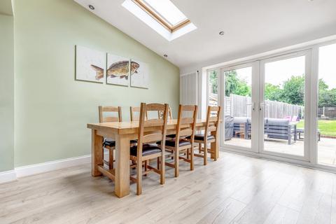 39 Hereford Road, Feltham, TW13 5BU