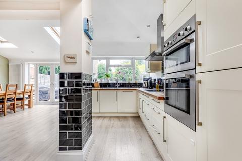 39 Hereford Road, Feltham, TW13 5BU