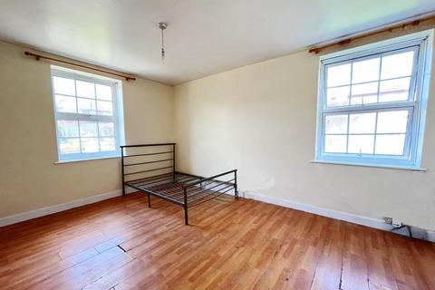 3 bedroom flat for sale, Neeld Court, Neeld Crescent, Wembley, HA9