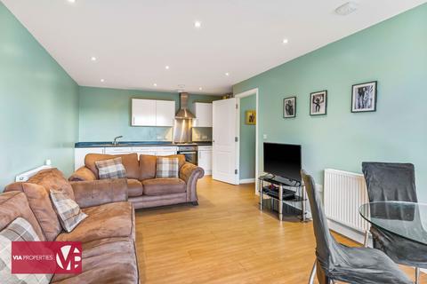 2 bedroom apartment to rent, Bridgewater Gardens, Hoddesdon EN11