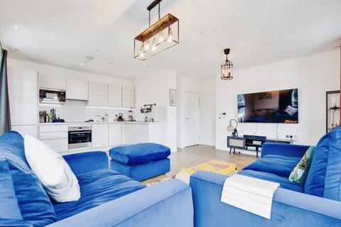 2 bedroom flat to rent, 33 Olympic Way, Wembley HA9