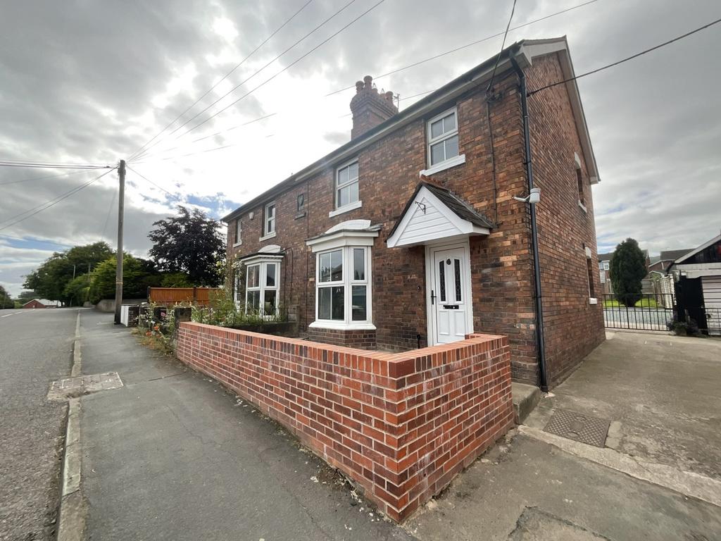 2 The Laurels, Minsterley... 3 bed semidetached house to rent £850