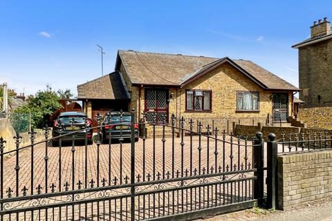4 Parrock Road, Gravesend, DA12 1PZ