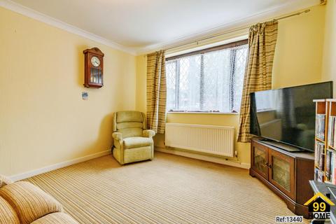 2 bedroom bungalow for sale, Agincourt Street, Heywood, Rochdale, OL10