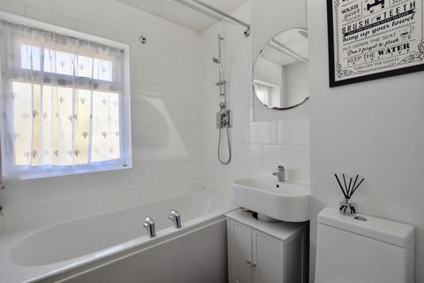 70 Browning Road, Pocklington, York, YO42 2GL