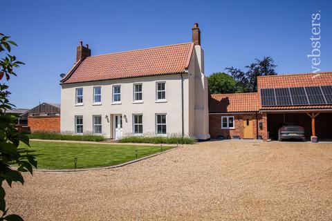 4 bedroom detached house for sale, Laurels Road, Great Yarmouth NR29