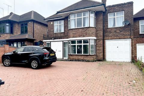 4 bedroom detached house to rent, Sudbury Court Drive, Harrow HA1