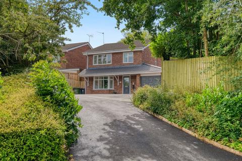 4 bedroom detached house for sale, Cranham Close, Headless Cross, Redditch B97 5AZ