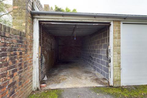 Garage to rent, Kingsnorth Court, Shornecliffe Road