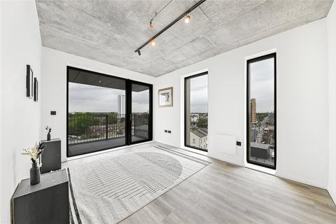 3 bedroom flat for sale, Windmill Lane, London E15