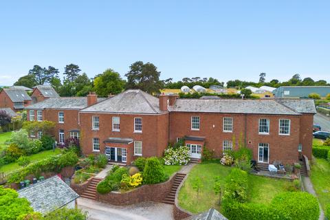 4 bedroom terraced house for sale, Rougemont Court, Farmhouse Rise