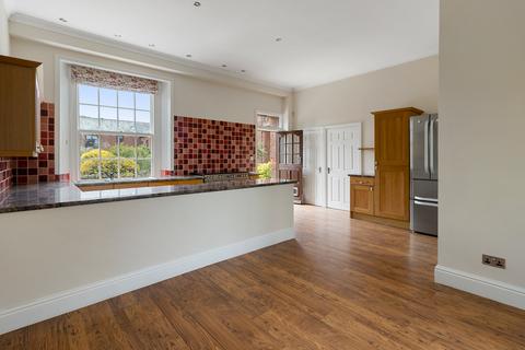 2 Rougemont Court, Exminster, Exeter, EX6 8TQ