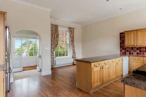 2 Rougemont Court, Exminster, Exeter, EX6 8TQ