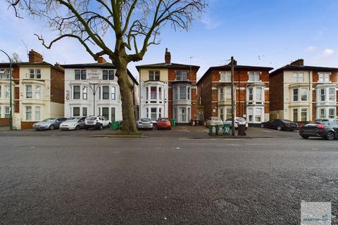 1 bedroom semi-detached house to rent, Gregory Boulevard, Hyson Green