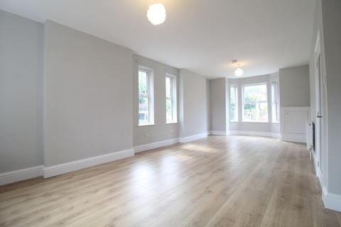2 bedroom semi-detached house to rent, Park Road, Chilwell