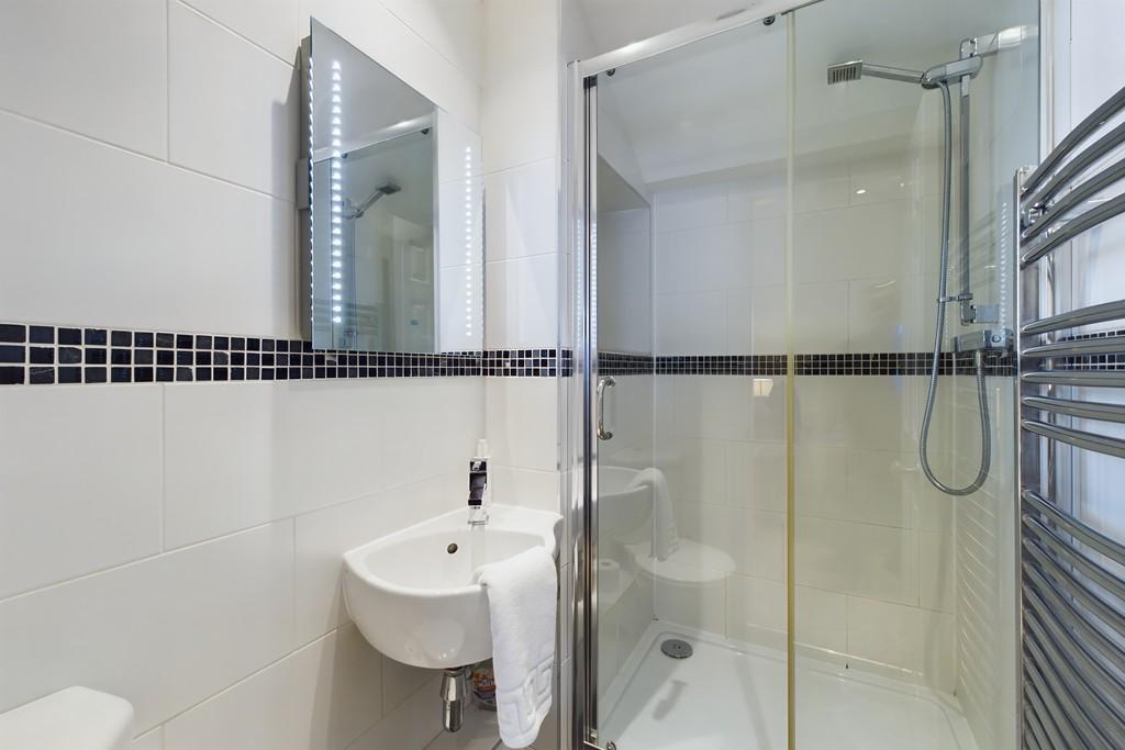 En Suite Shower Room