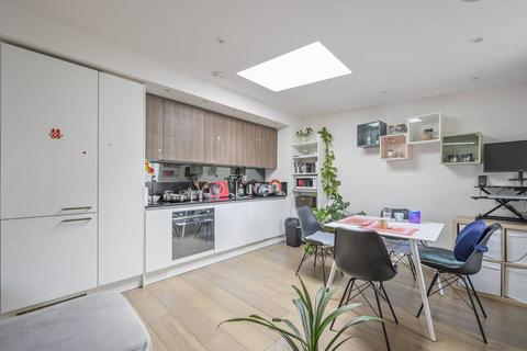 1 bedroom flat to rent, Whitecross Street, Barbican, London, EC1Y