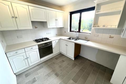 11 Constitution Hill Gardens, Poole, BH14 0PY