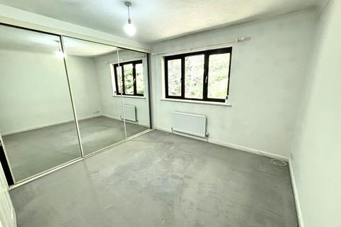 11 Constitution Hill Gardens, Poole, BH14 0PY