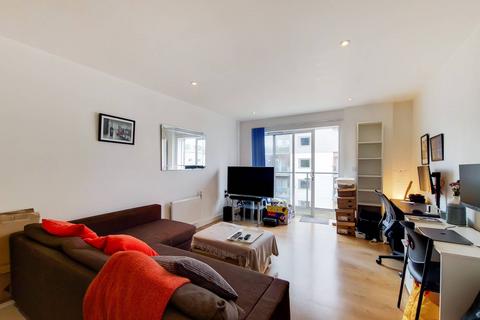 1 bedroom flat for sale, Talbot Close, Mitcham, CR4