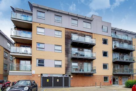 1 bedroom flat for sale, Talbot Close, Mitcham, CR4