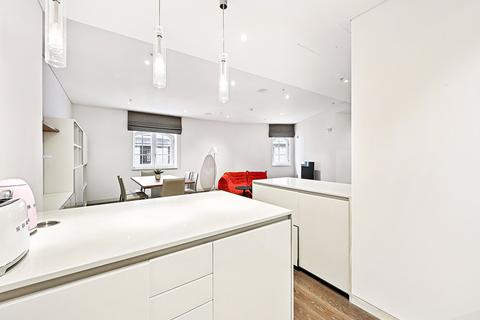 undefined, Strand, London, WC2R