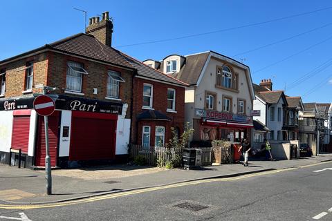 3 bedroom terraced house for sale, 32 Chalvey Road East, Berkshire, SL1 2LU