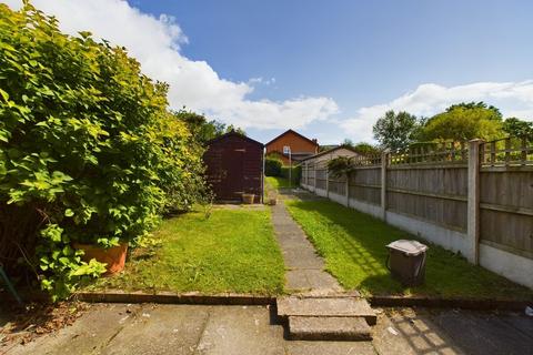 3 bedroom end of terrace house to rent, Fox Lane, Waverton