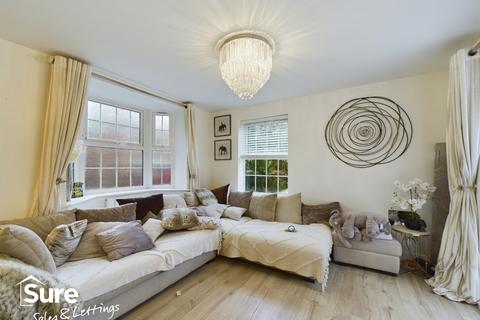 4 bedroom detached house to rent, Camberwell Place, Hemel Hempstead, Hertfordshire, HP2 7DJ