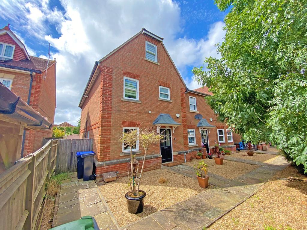 Craven Court, Lancing BN15 4 bed townhouse for sale £475,000